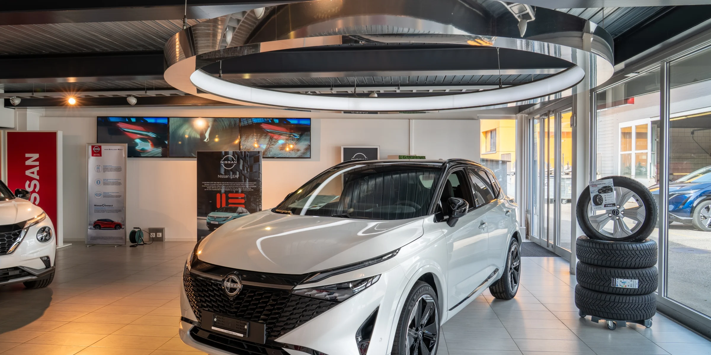 Showroom Nissan