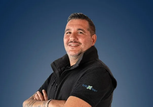 Frédéric, Réceptionniste SAV