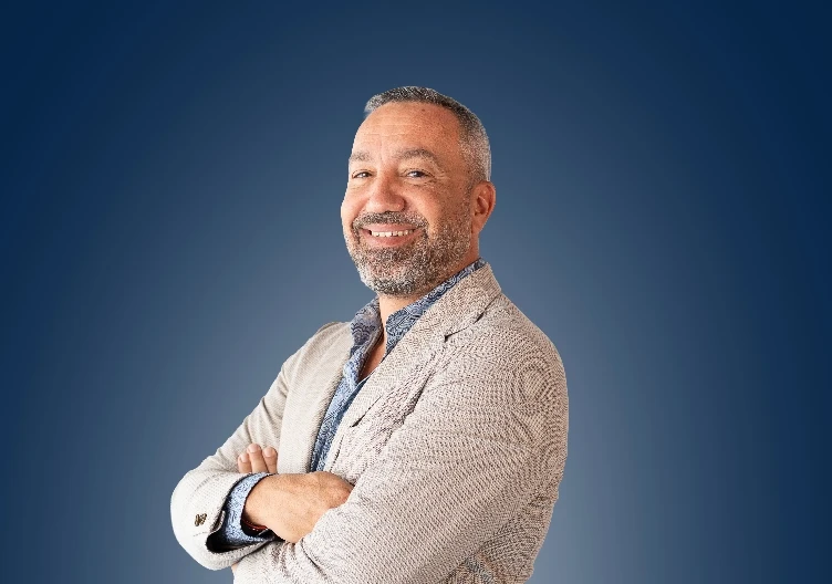 Lucio, Responsable Commercial